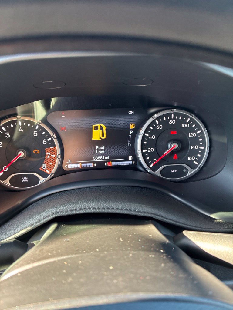 Used 2023 Jeep Renegade Latitude AWD/4WD image 20