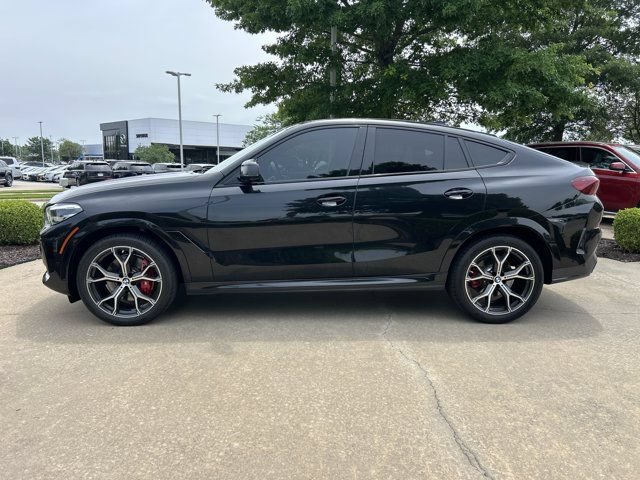 Used 2023 BMW X6 xDrive40i w/ M Sport Package AWD/4WD image 2