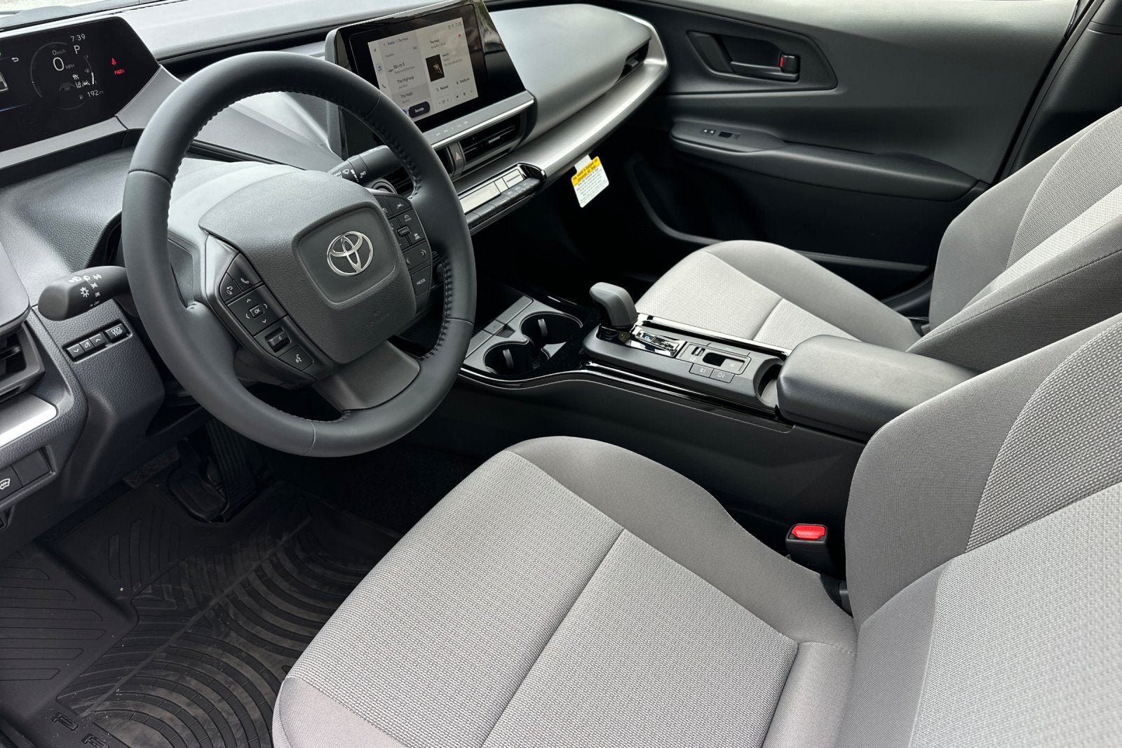 New 2026 Toyota Prius LE FWD image 12