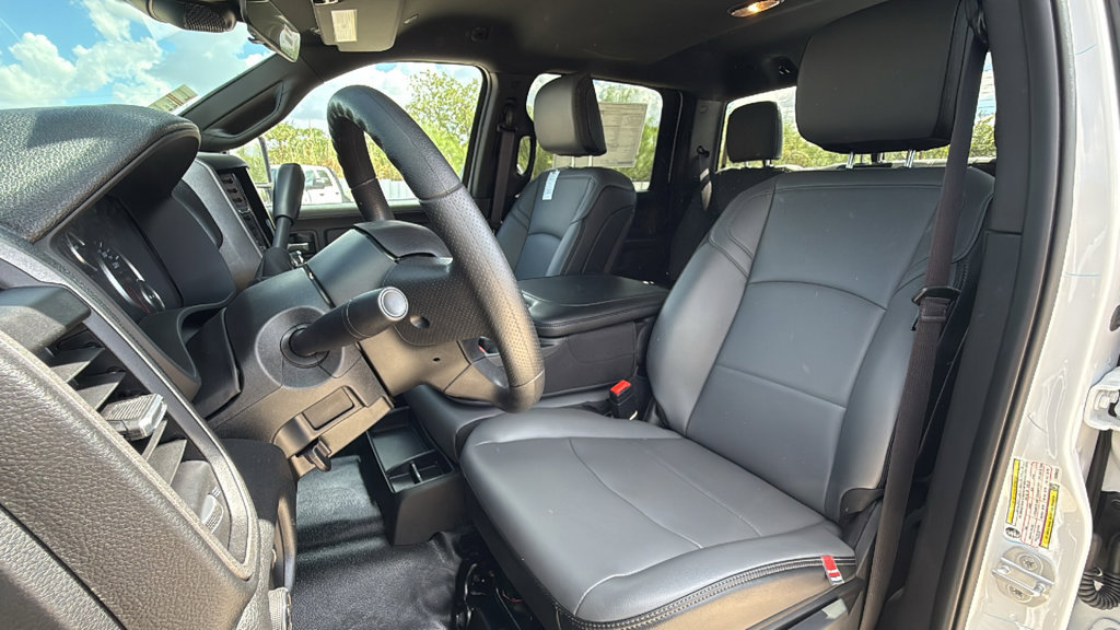 New 2027 RAM 3500 Tradesman AWD/4WD image 15