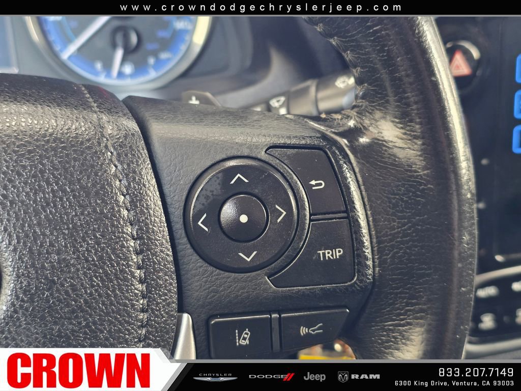 Used 2019 Toyota Corolla SE w/ Body Protection Package FWD image 28