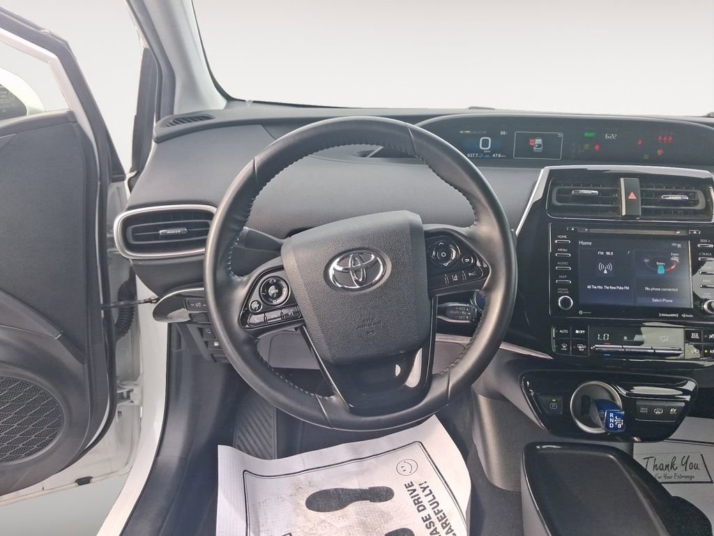 Used 2021 Toyota Prius Prime LE FWD image 12