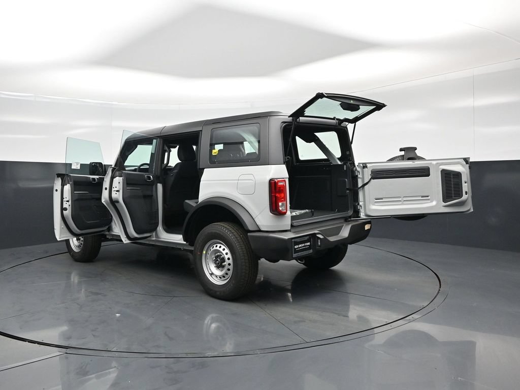 New 2026 Ford Bronco 4-Door AWD/4WD image 27