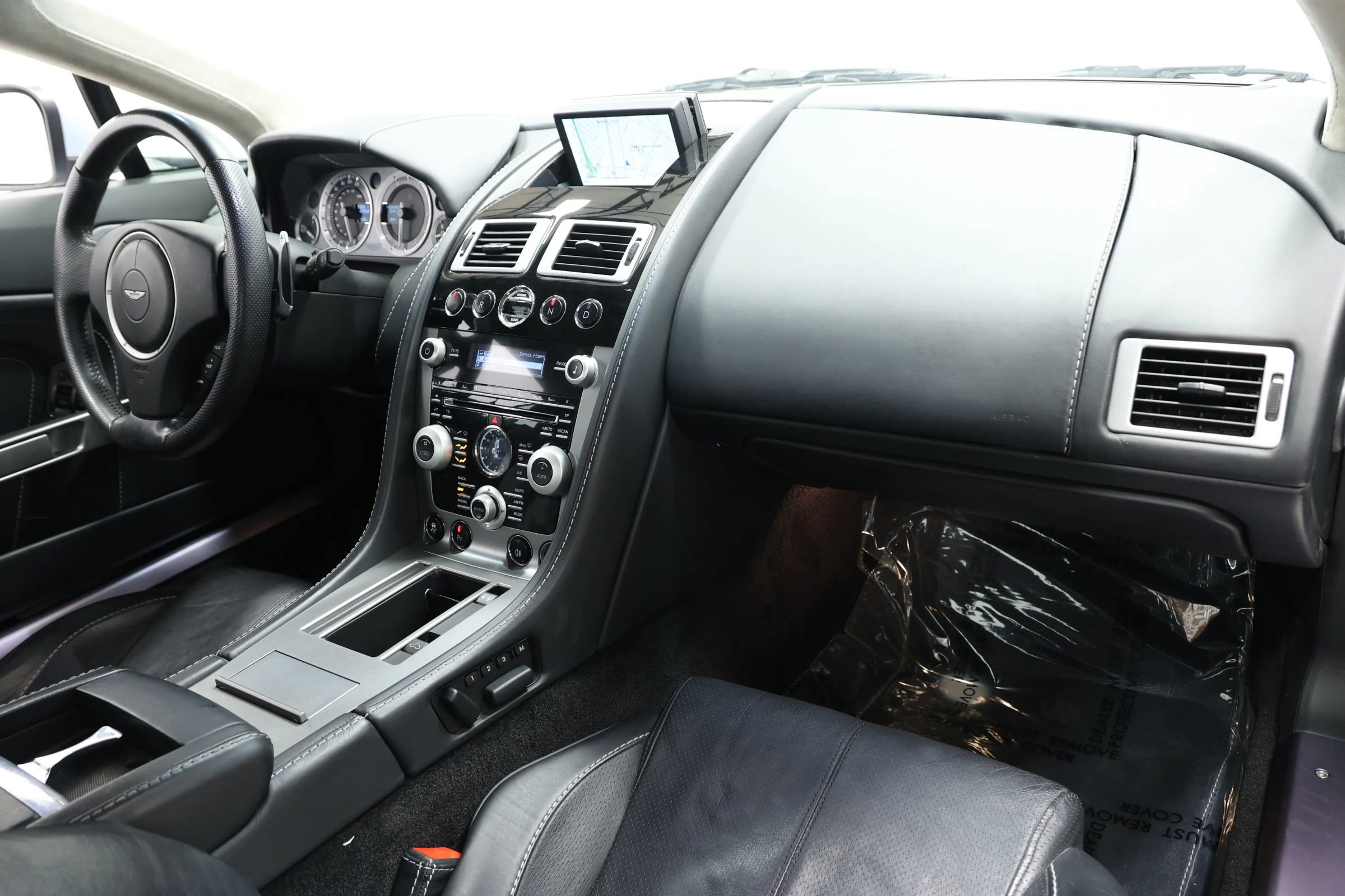 Used 2011 Aston Martin V8 Vantage Coupe image 65