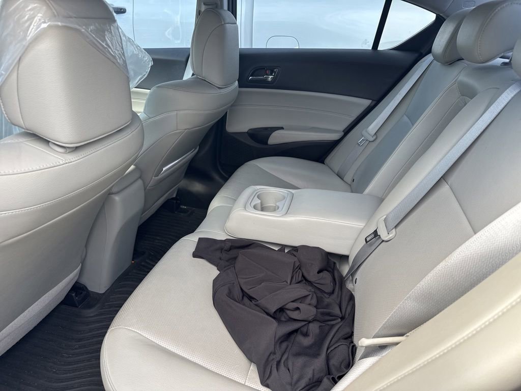 Used 2016 Acura ILX FWD image 10