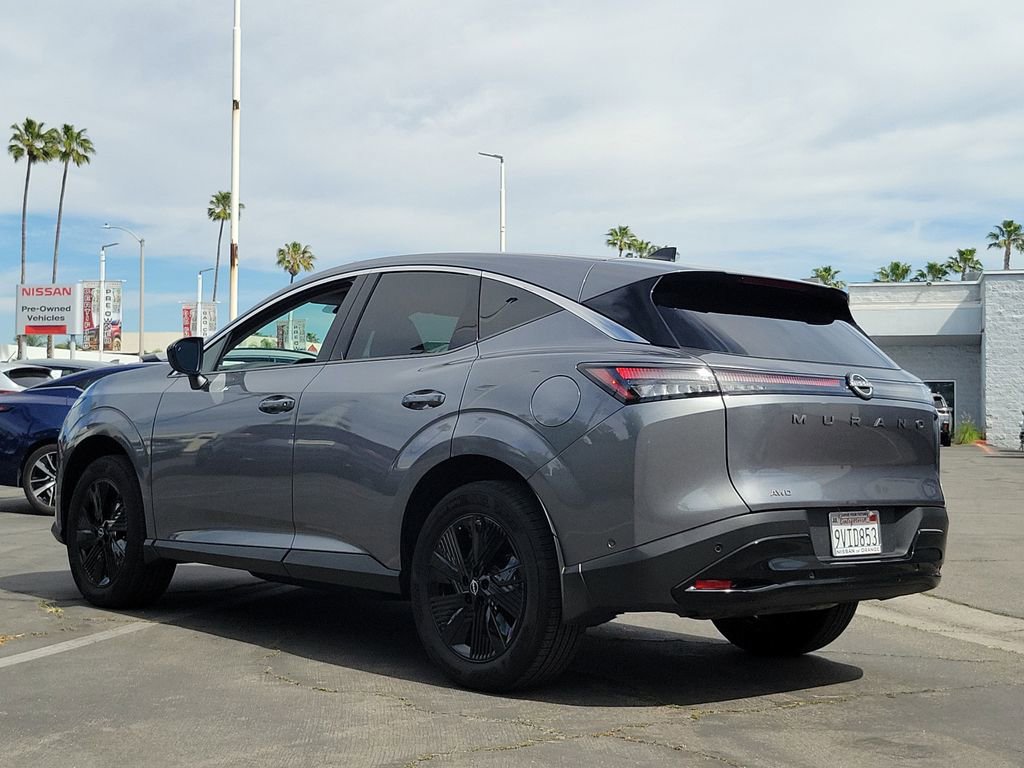 Used 2025 Nissan Murano SV image 2