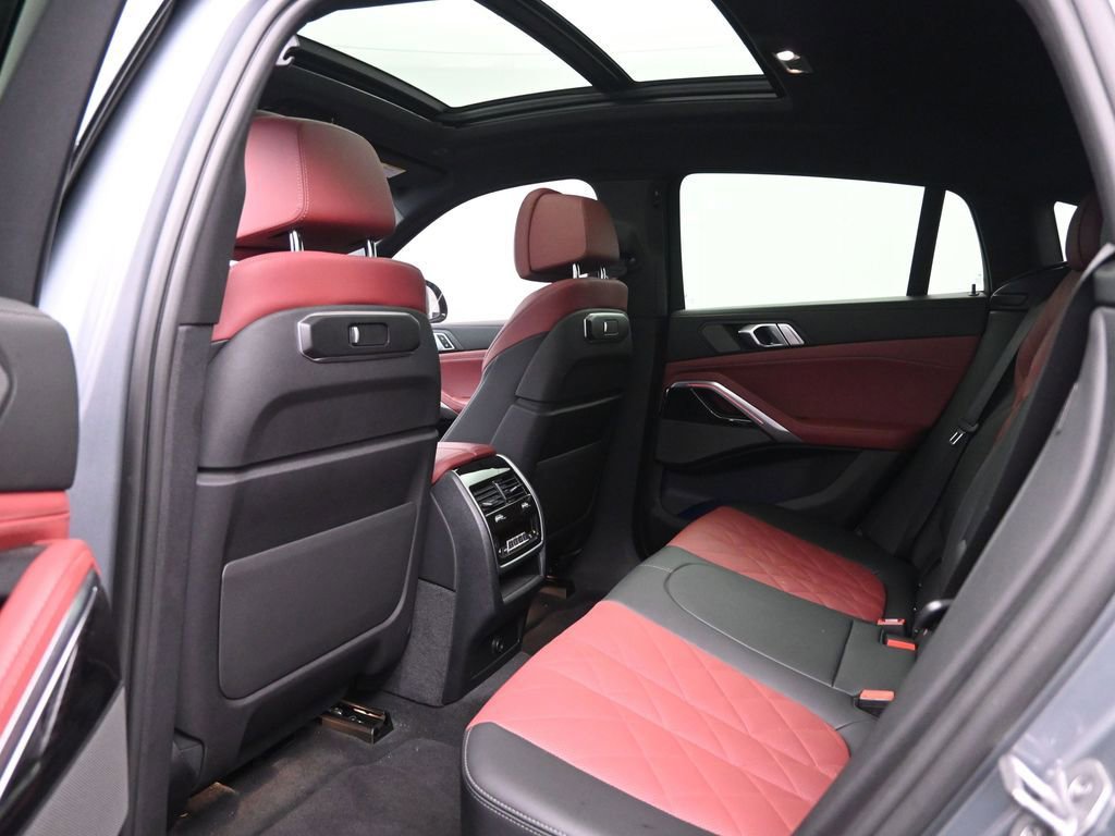 Used 2024 BMW X6 xDrive40i w/ Premium Package AWD/4WD image 27