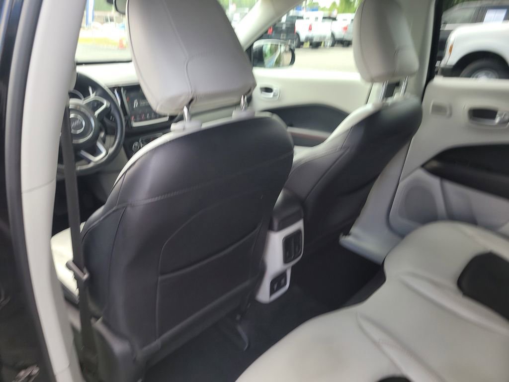 Used 2018 Jeep Compass Limited w/ Navigation Group image 10