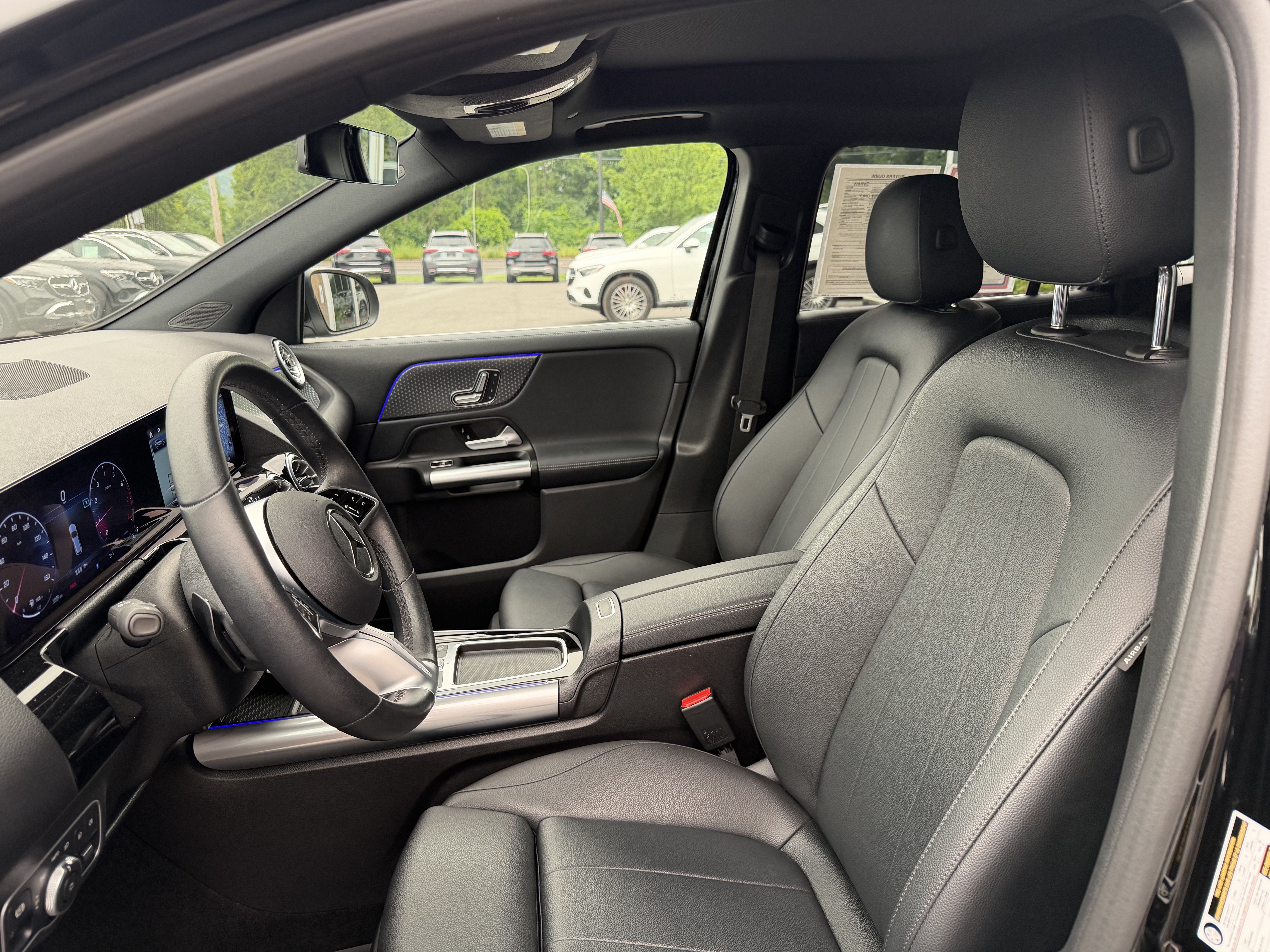 Certified 2025 Mercedes-Benz GLA 250 4MATIC image 10