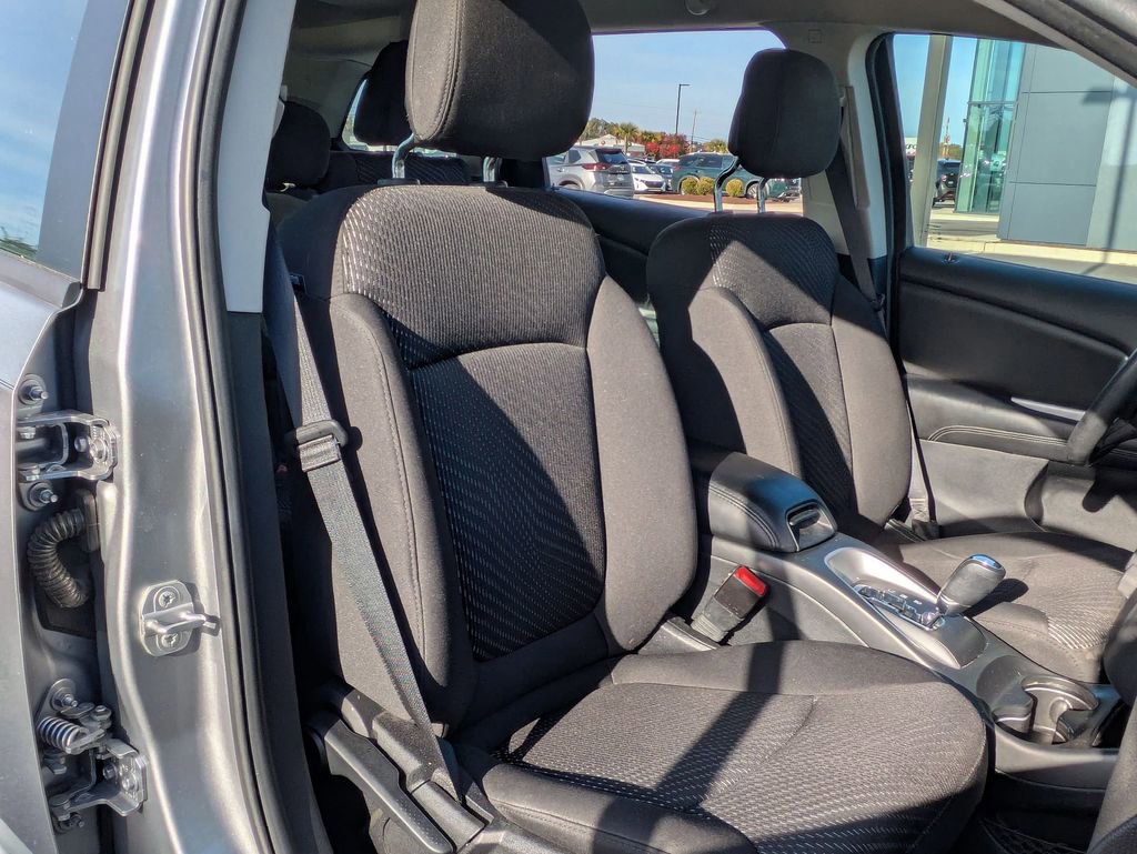 Used 2015 Dodge Journey American Value Package w/ Flexible Seating Group image 30