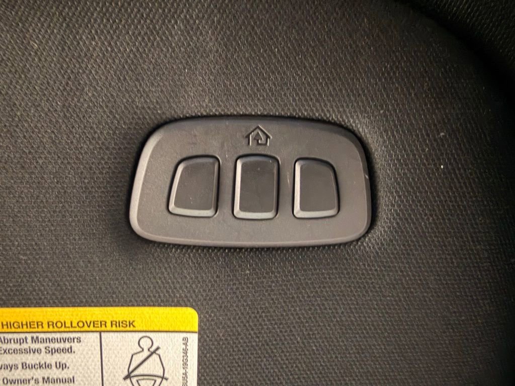 Used 2023 Ford F150 Lariat w/ Equipment Group 502A High image 57