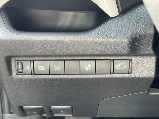 Used 2025 Toyota RAV4 XLE w/ Convenience Package AWD/4WD image 13