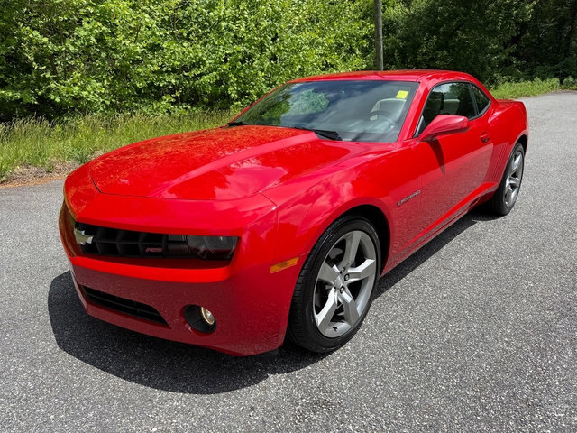 Used 2011 Chevrolet Camaro LT w/ RS Package RWD image 2