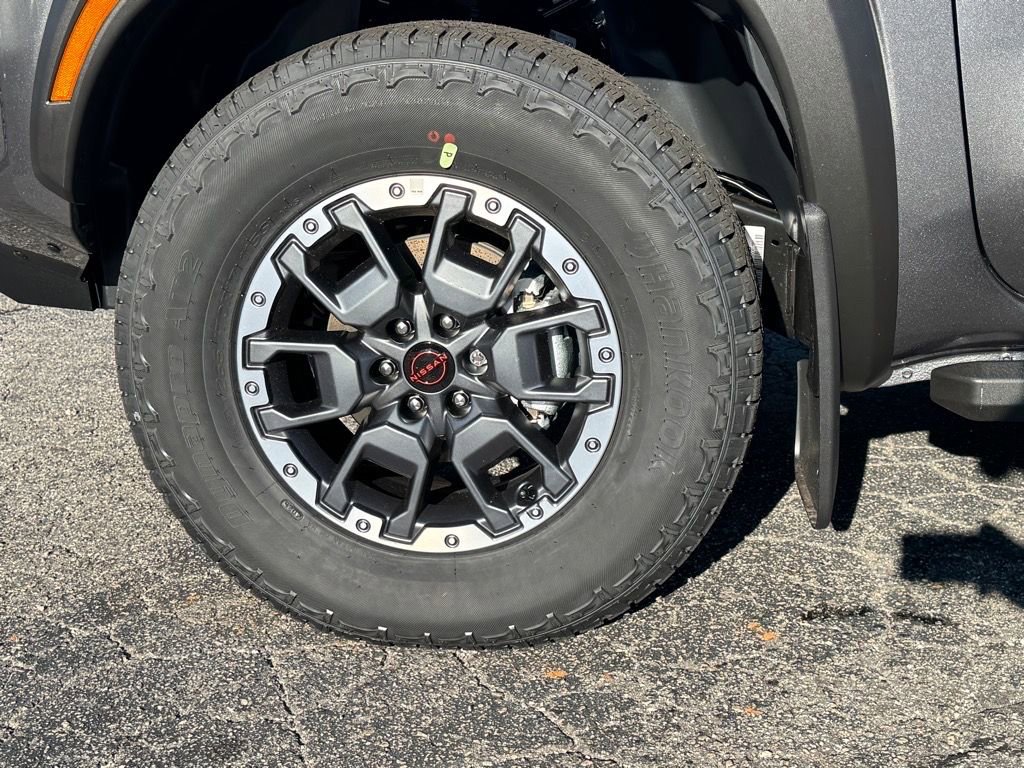 New 2026 Nissan Frontier PRO-4X w/ Pro-4x Convenience Package image 9
