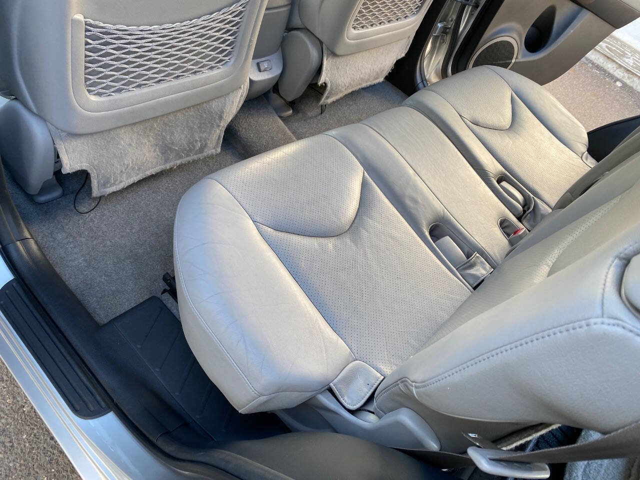 Used 2010 Toyota RAV4 Limited FWD image 24