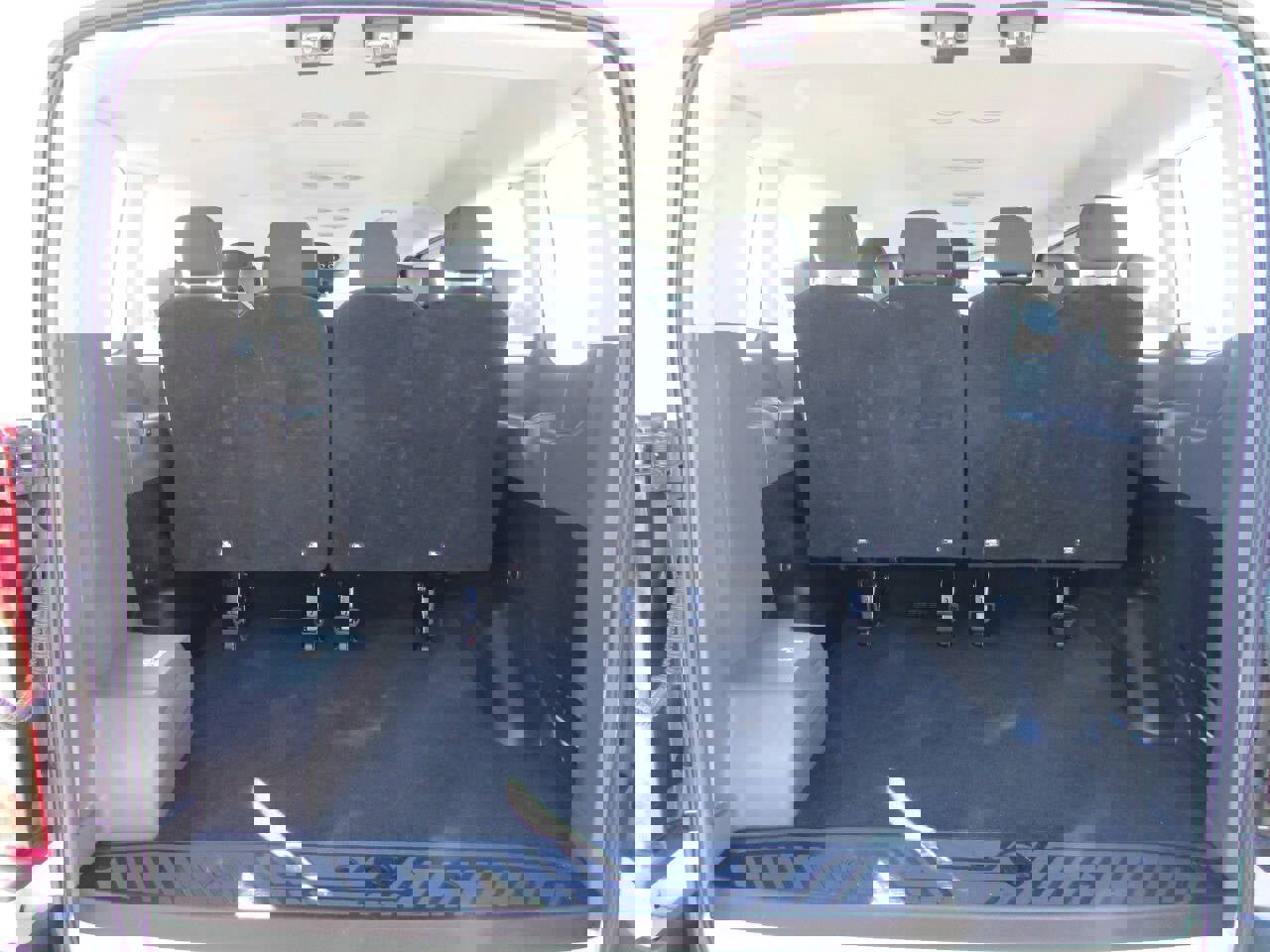 Used 2023 Ford Transit 350 XLT image 28