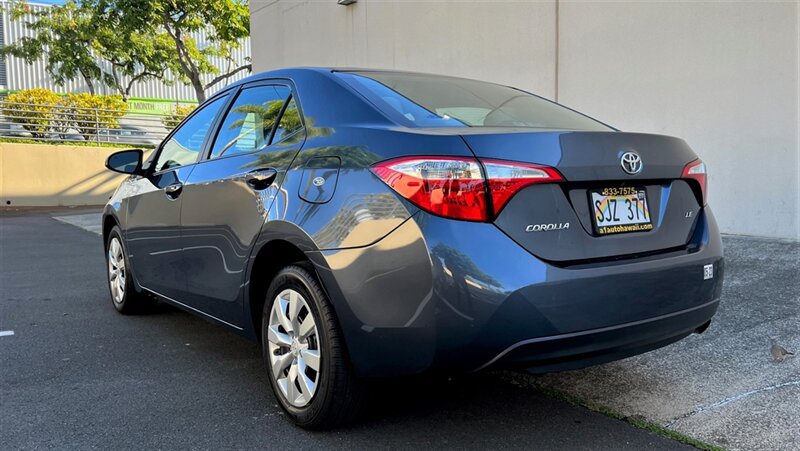 Used 2015 Toyota Corolla LE FWD image 3