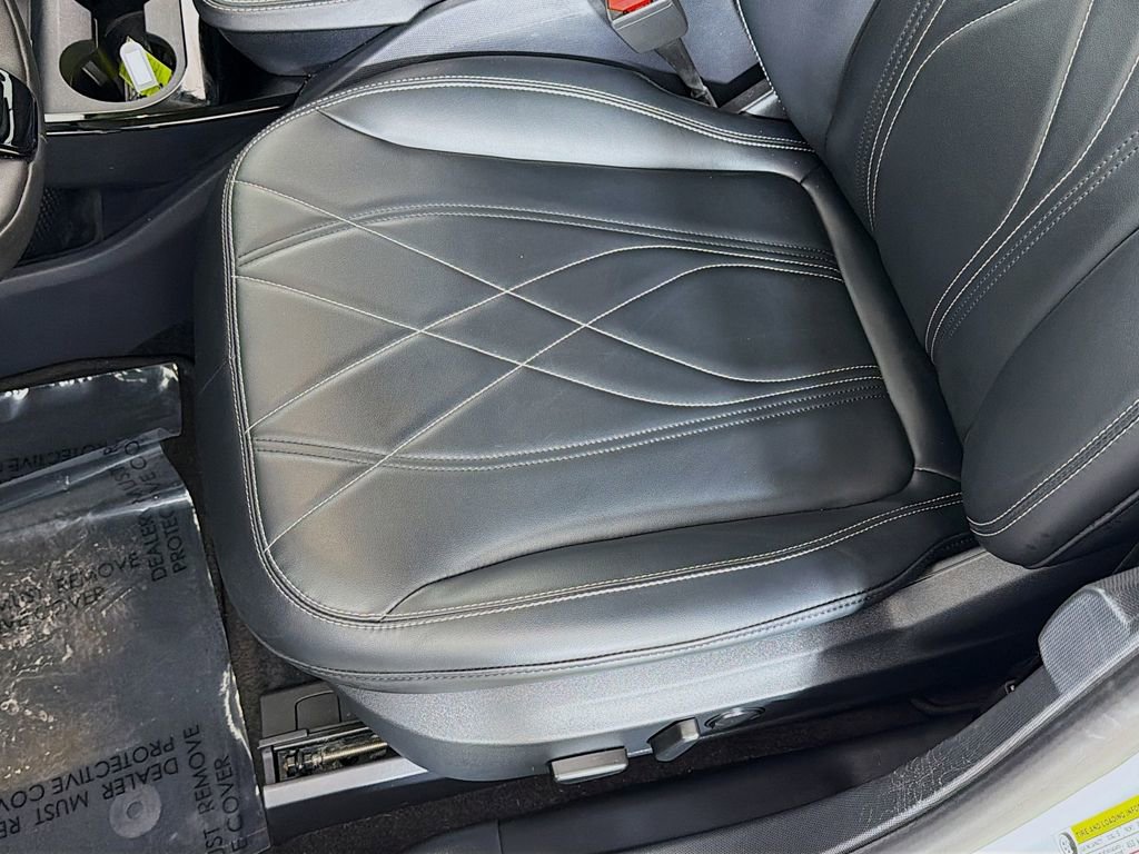 Used 2023 Ford Mustang Mach-E Select image 21