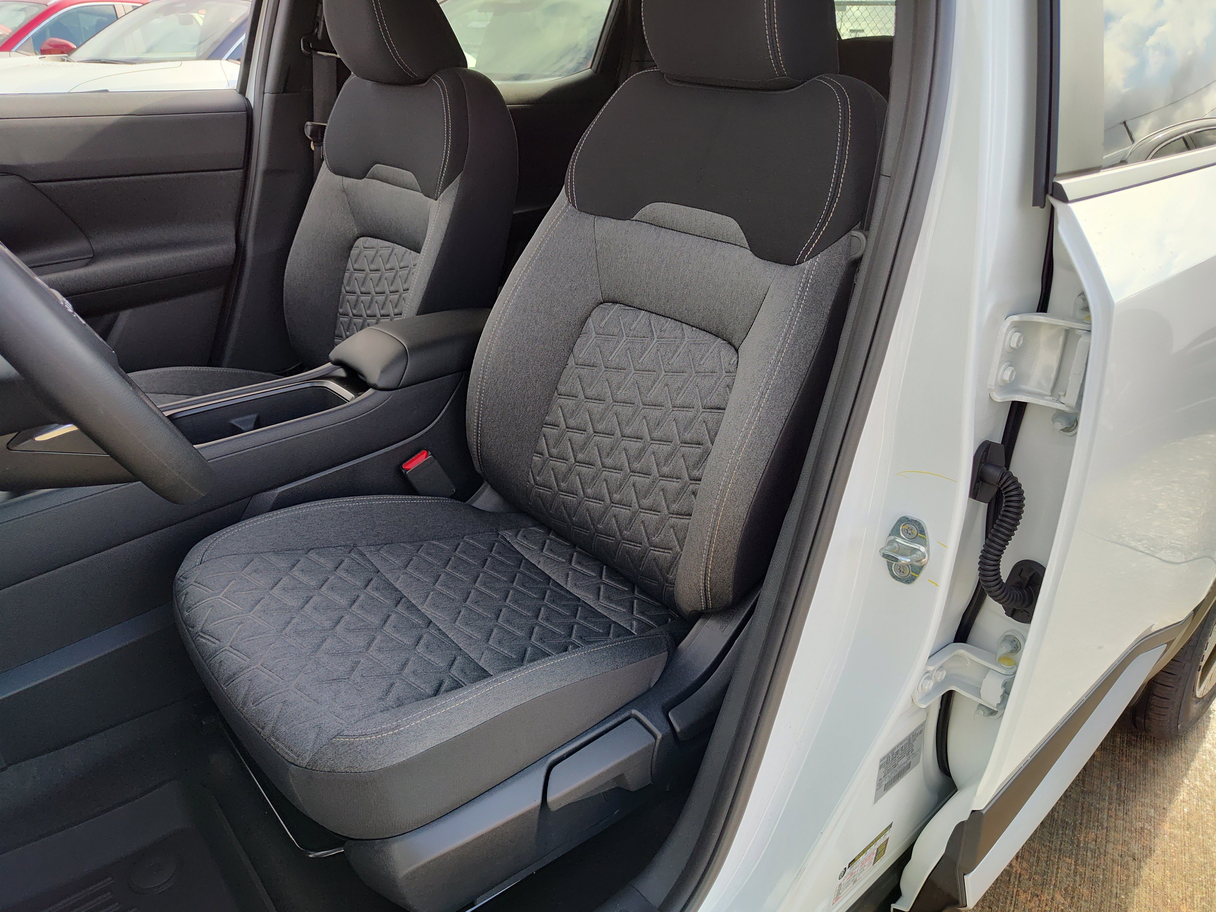 New 2026 Nissan Kicks SV w/ SV Premium Package image 6