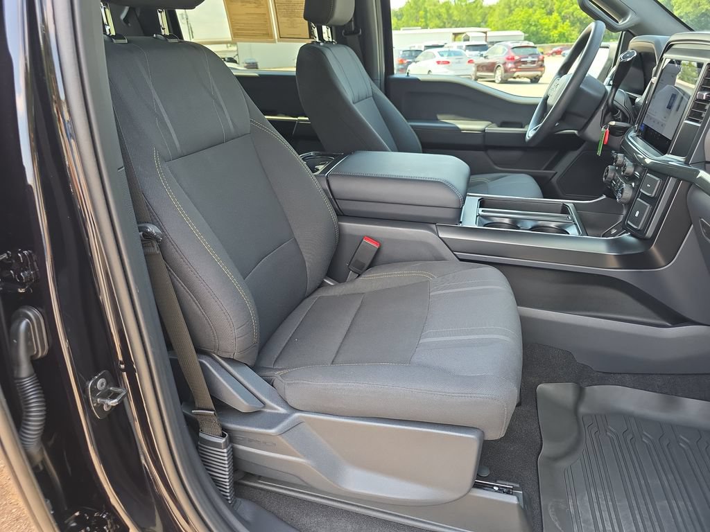 Used 2025 Ford F150 STX w/ Equipment Group 200A RWD image 32