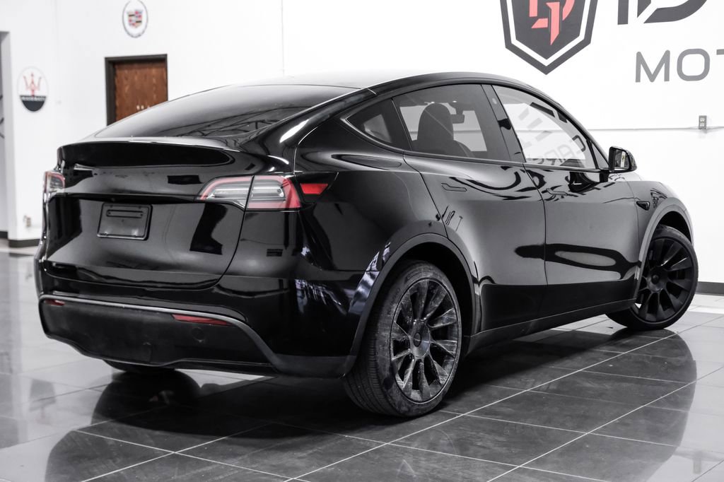 Used 2023 Tesla Model Y Long Range AWD/4WD image 9
