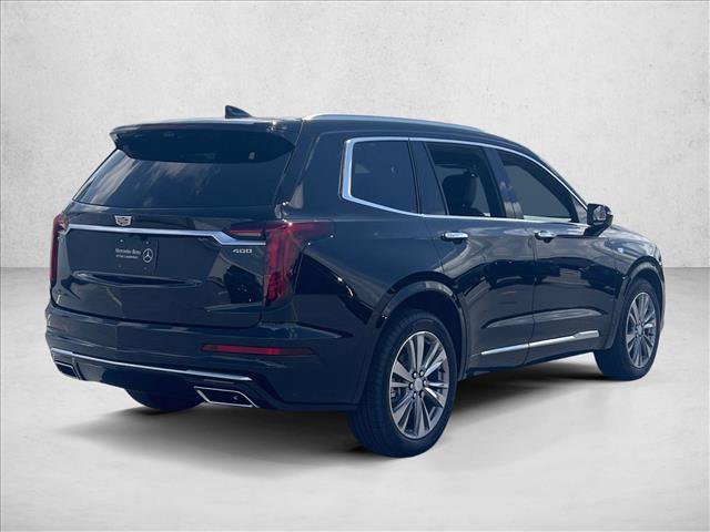 Used 2025 Cadillac XT6 Premium Luxury w/ Technology Package FWD image 5