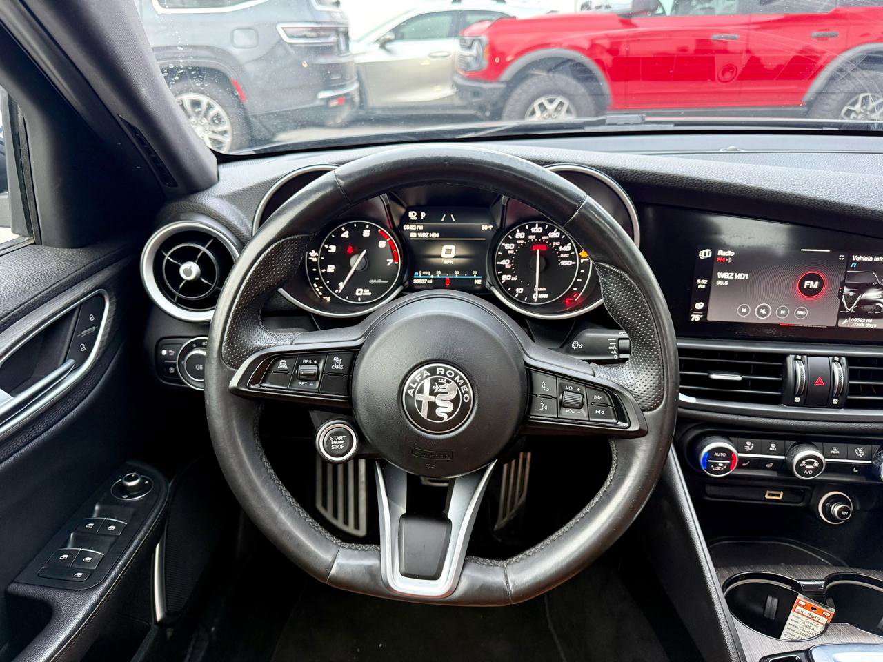 Used 2022 Alfa Romeo Giulia Ti AWD/4WD image 27