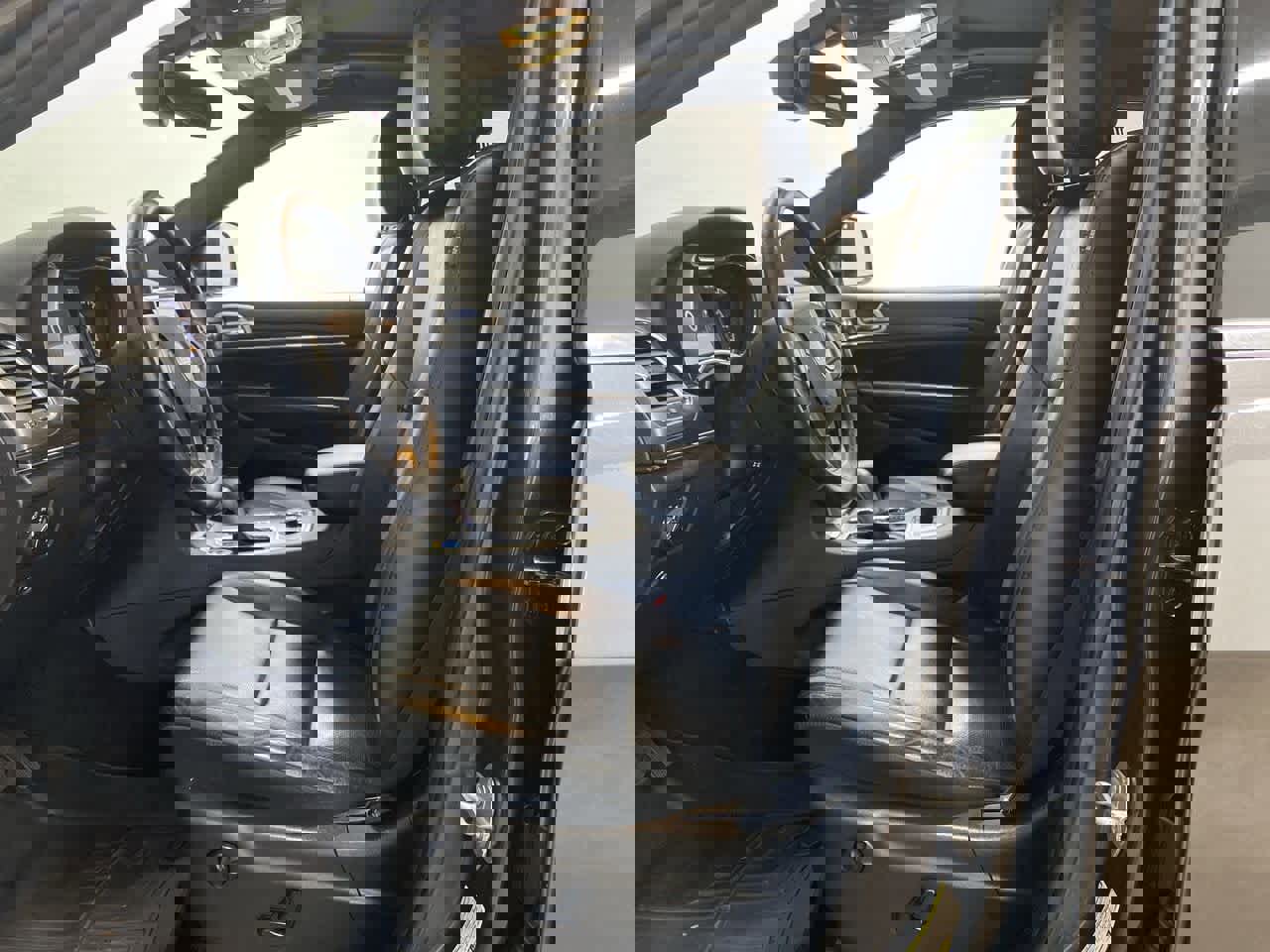 Used 2019 Jeep Grand Cherokee Limited w/ Luxury Group II image 13