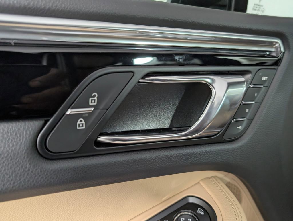 New 2026 Porsche Macan S image 27