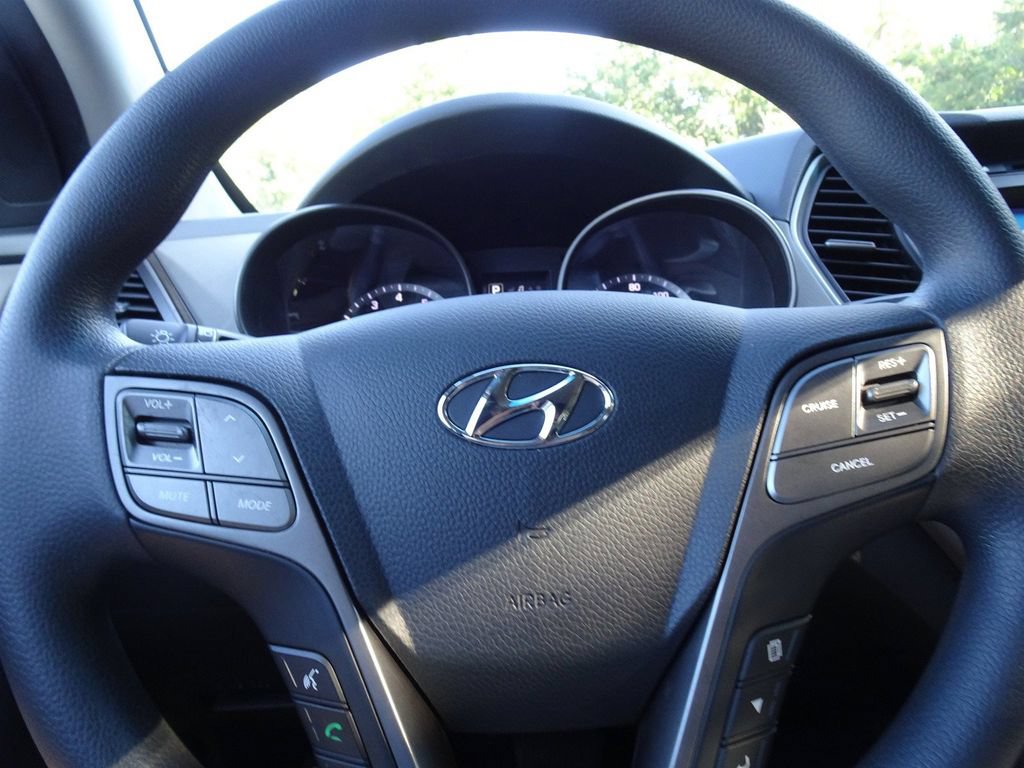 Used 2018 Hyundai Santa Fe Sport w/ 2.4L Value Package 02 FWD image 17