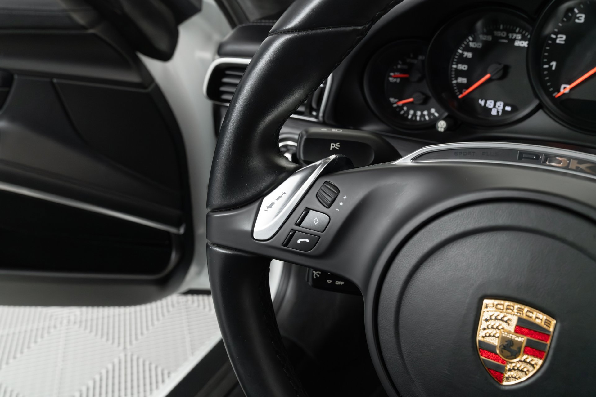 Used 2015 Porsche 911 Carrera GTS w/ Bose Audio Package image 21