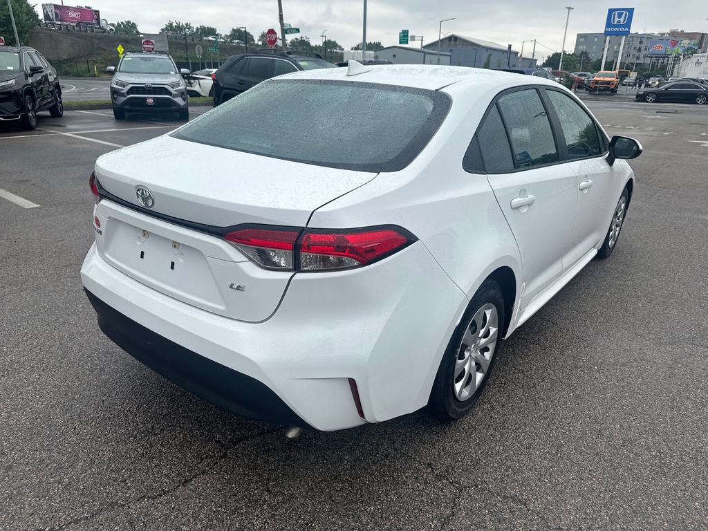 Used 2024 Toyota Corolla LE FWD image 7