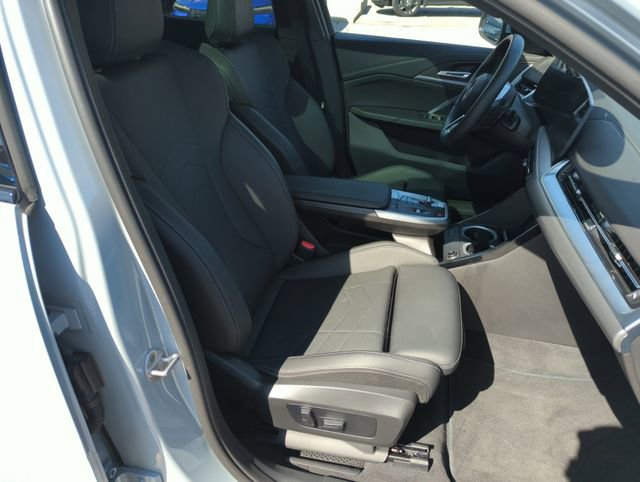 Used 2025 BMW X2 xDrive28i image 37