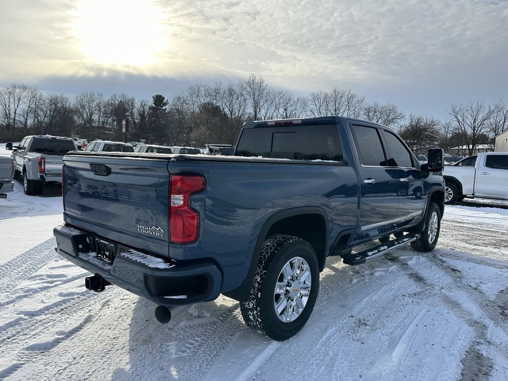 Used 2024 Chevrolet Silverado 2500 High Country image 6