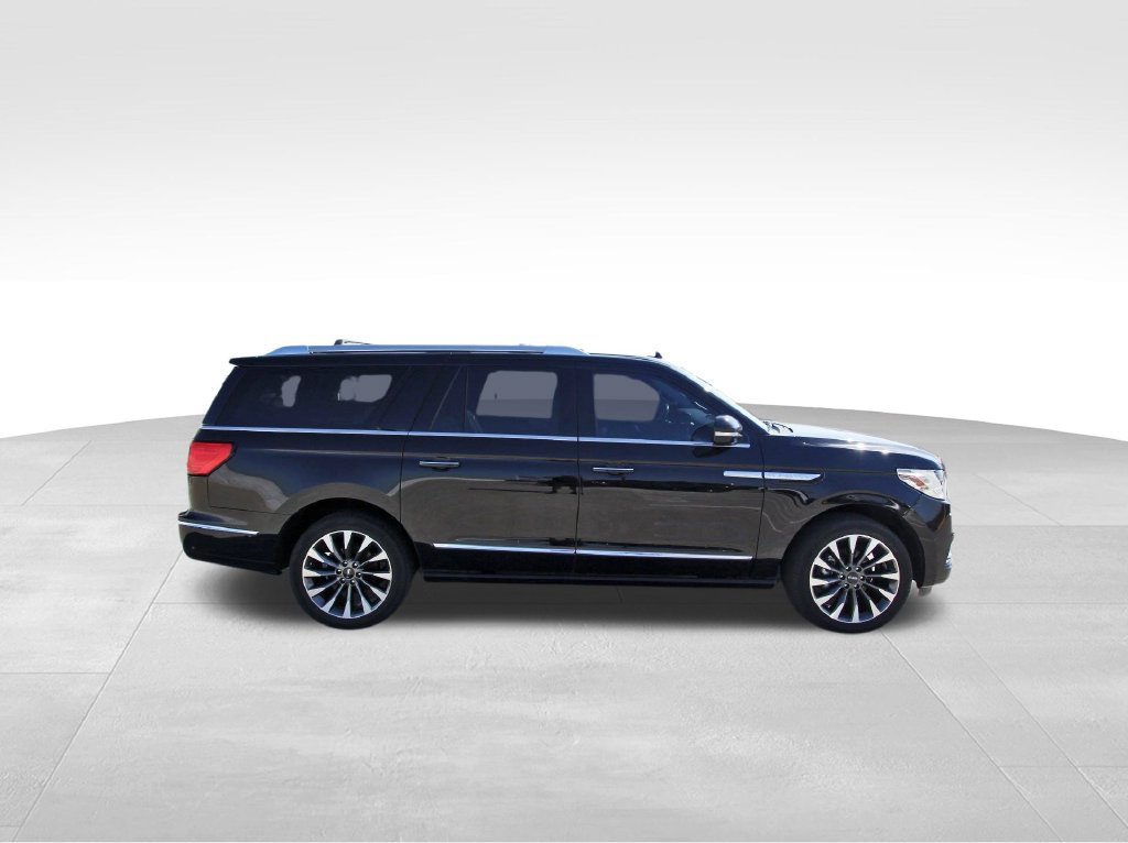Used 2021 Lincoln Navigator L Reserve w/ Luxury Package AWD/4WD image 5