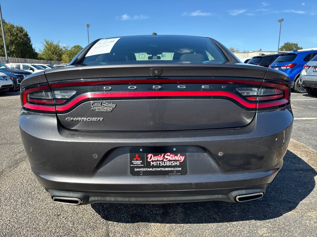 Used 2022 Dodge Charger SXT RWD image 5