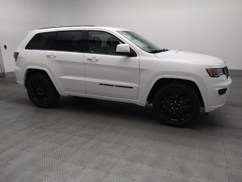 Used 2022 Jeep Grand Cherokee Laredo X image 11