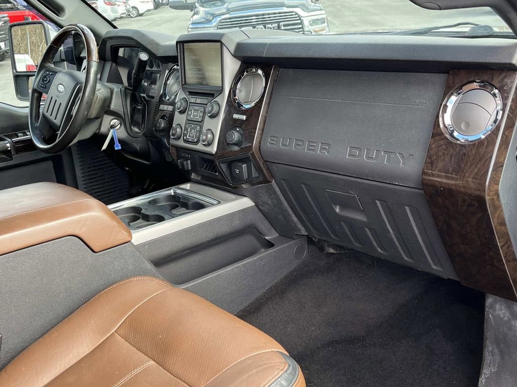 Used 2015 Ford F350 Platinum image 22
