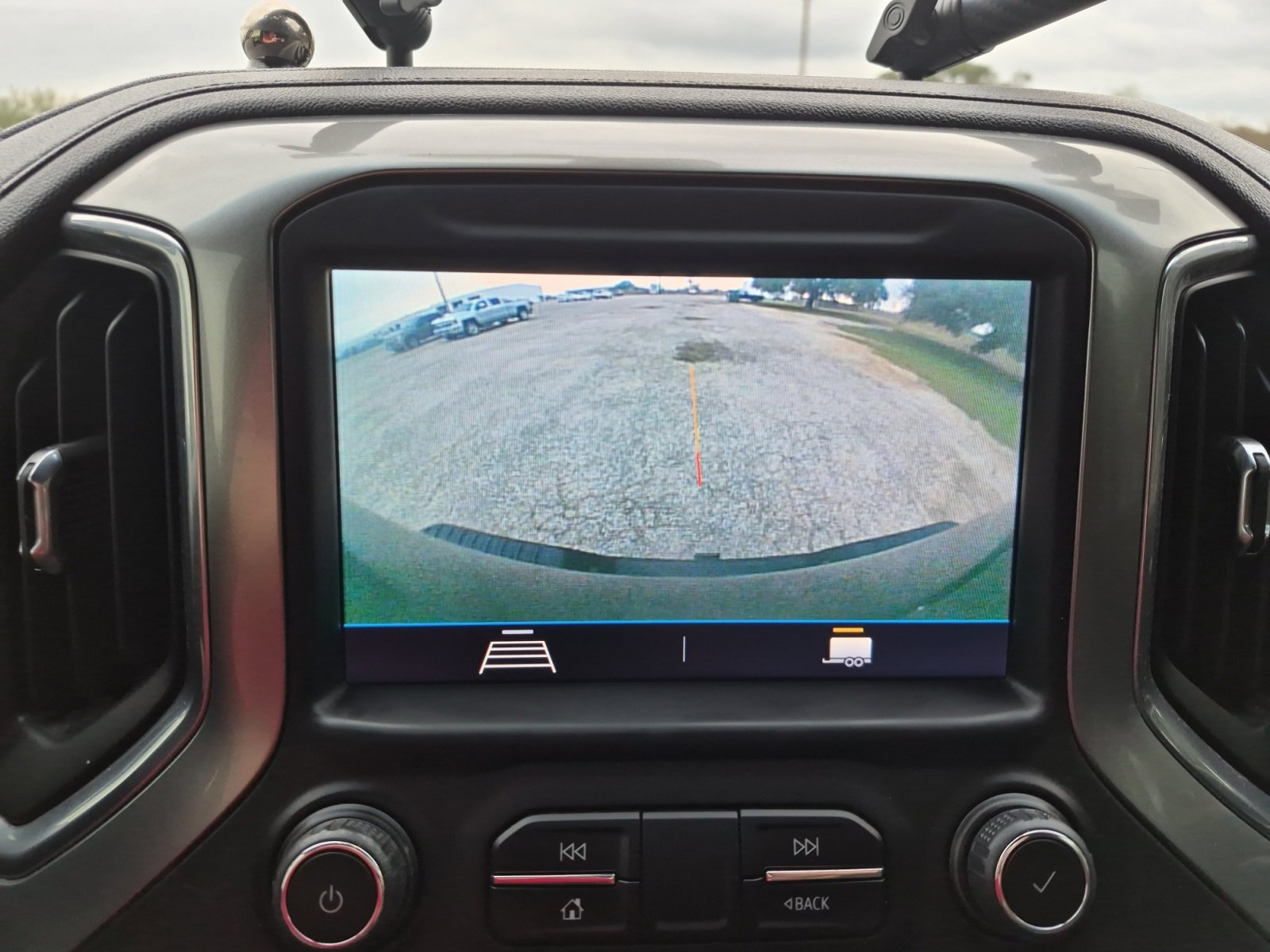 Used 2022 Chevrolet Silverado 2500 LT w/ Texas Edition image 15