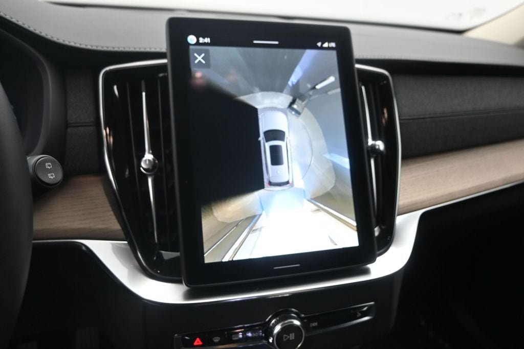 New 2026 Volvo XC90 B6 Plus AWD/4WD image 13