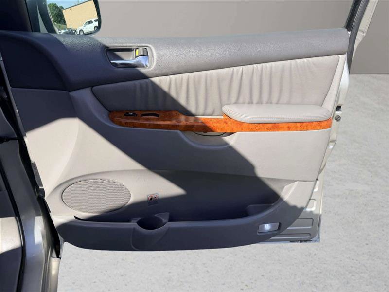 Used 2007 Toyota Sienna XLE AWD/4WD image 25
