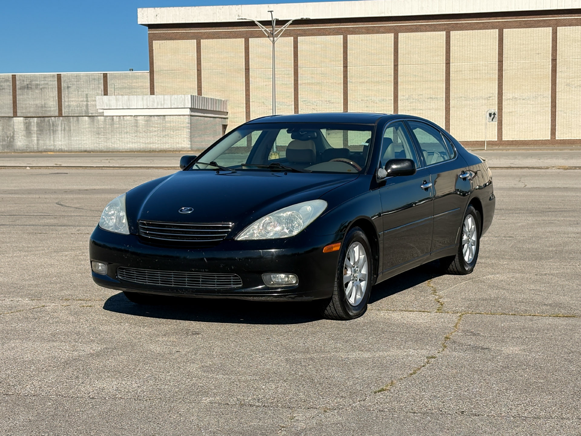 Used 2004 Lexus ES 330 FWD image 4