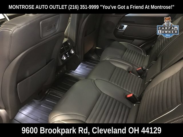 Used 2024 Land Rover Discovery Dynamic SE AWD/4WD image 28