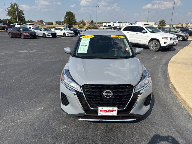 Used 2024 Nissan Kicks SV w/ Exterior Package image 7