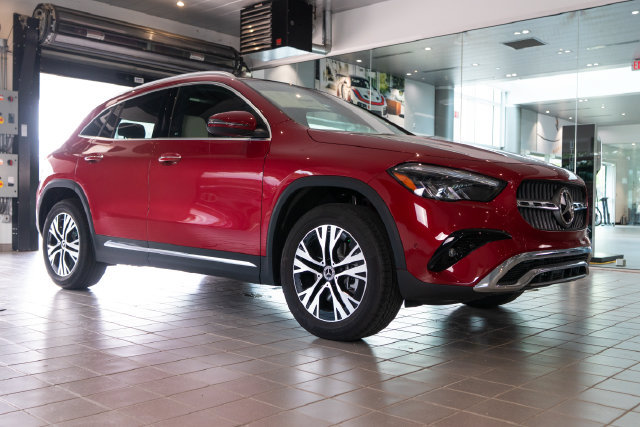 New 2026 Mercedes-Benz GLA 250 4MATIC image 1
