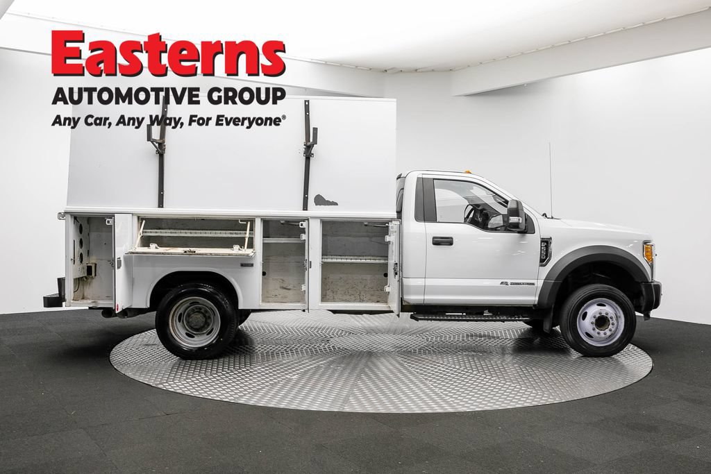 Used 2017 Ford F550 2WD Regular Cab Super Duty image 22