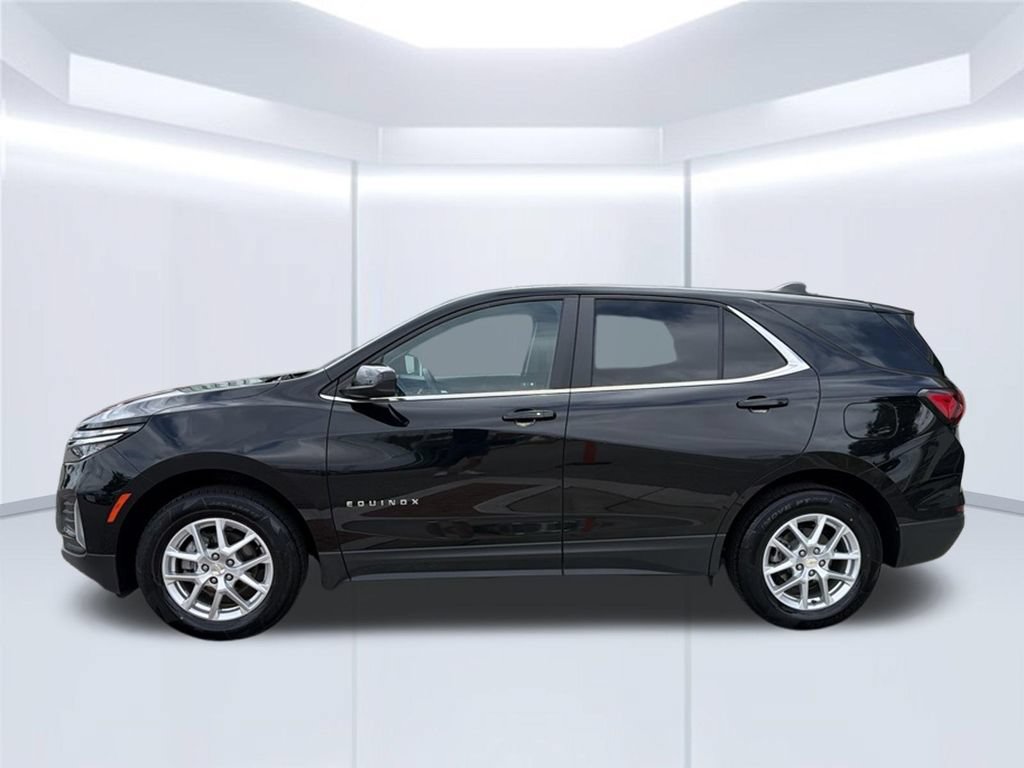 Used 2024 Chevrolet Equinox LT AWD/4WD image 3