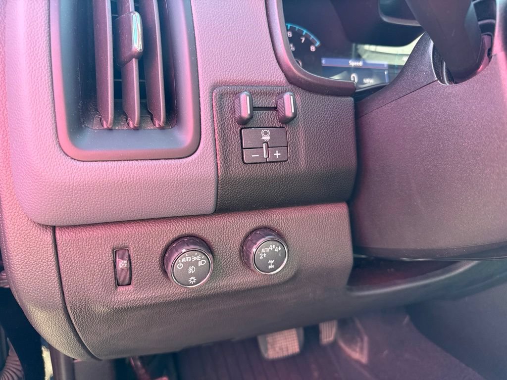 Used 2020 Chevrolet Colorado Z71 AWD/4WD image 28