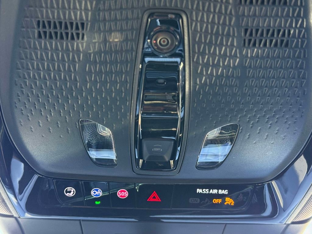 Used 2025 Cadillac Optiq Luxury 2 w/ LPO, Floor Liner Package AWD/4WD image 26