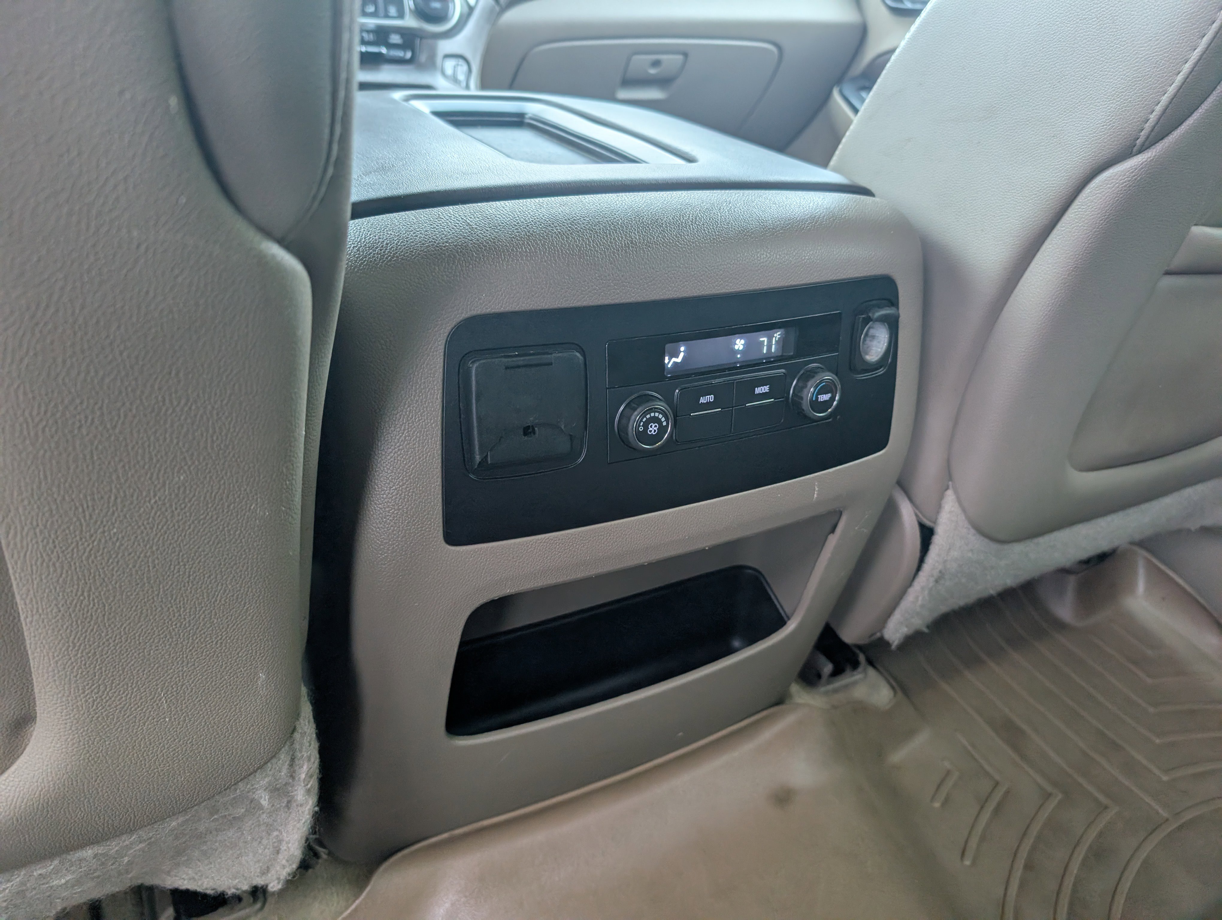 Used 2015 Chevrolet Suburban LT w/ Max Trailering Package AWD/4WD image 28